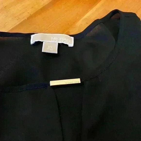 Michael Kors sleeveless top - Picture 9 of 11